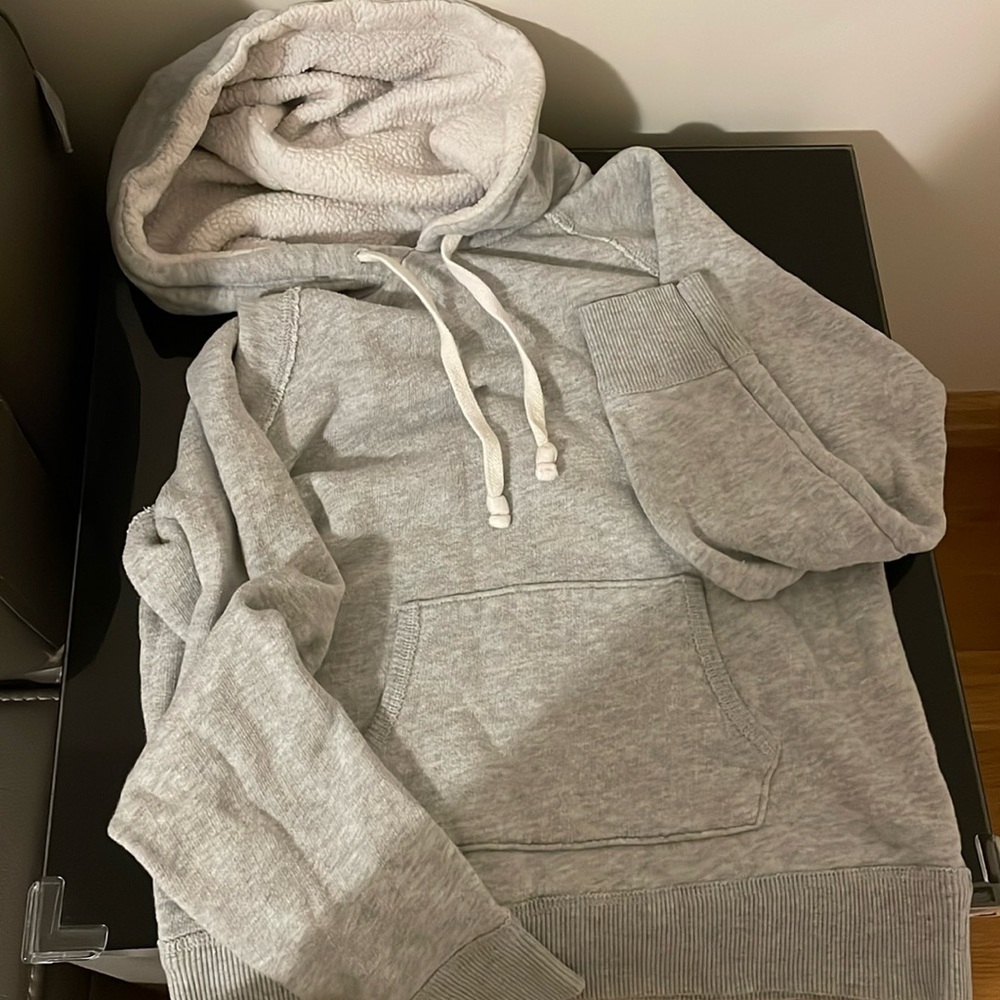 Aerie fleece lined grey pullover hoodie sweater